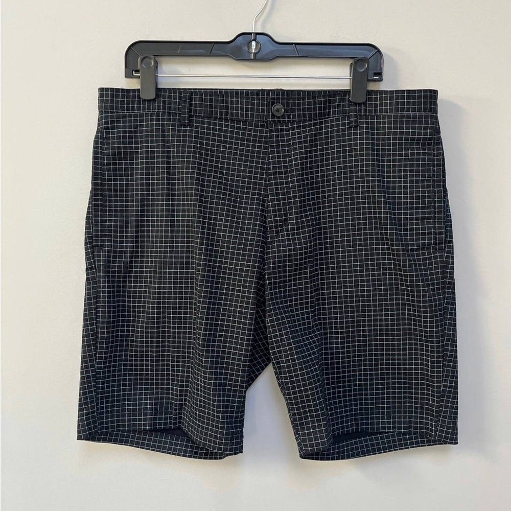 Calvin Klein Men’s Bermuda Shorts Size 36
